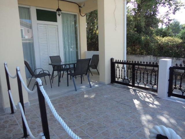 Katerina Apartments Near The Sea Agios Sostis  Ngoại thất bức ảnh